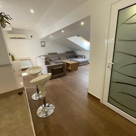 Joy Apartment 6 Belgrado Buitenkant foto