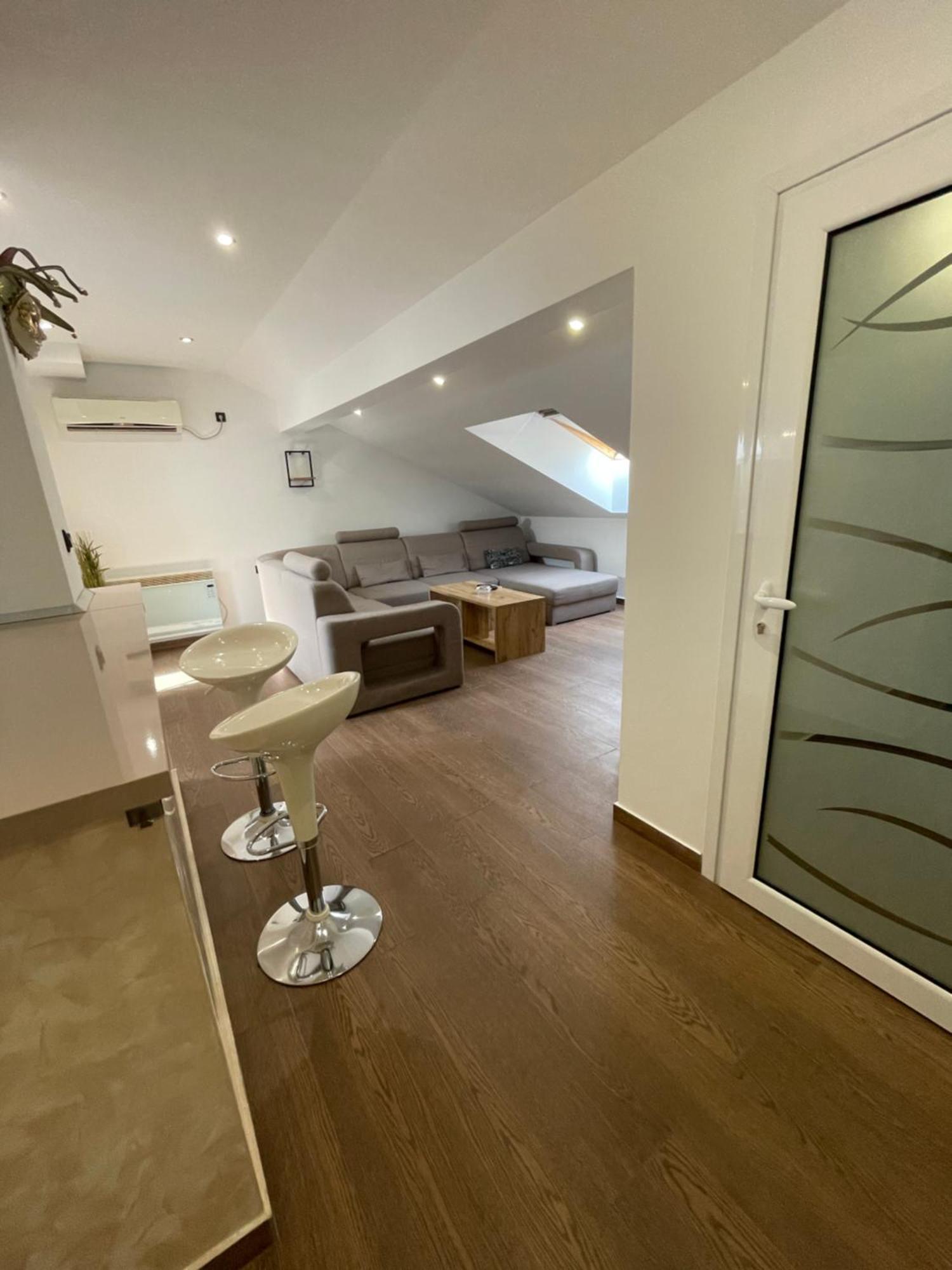 Joy Apartment 6 Belgrado Buitenkant foto