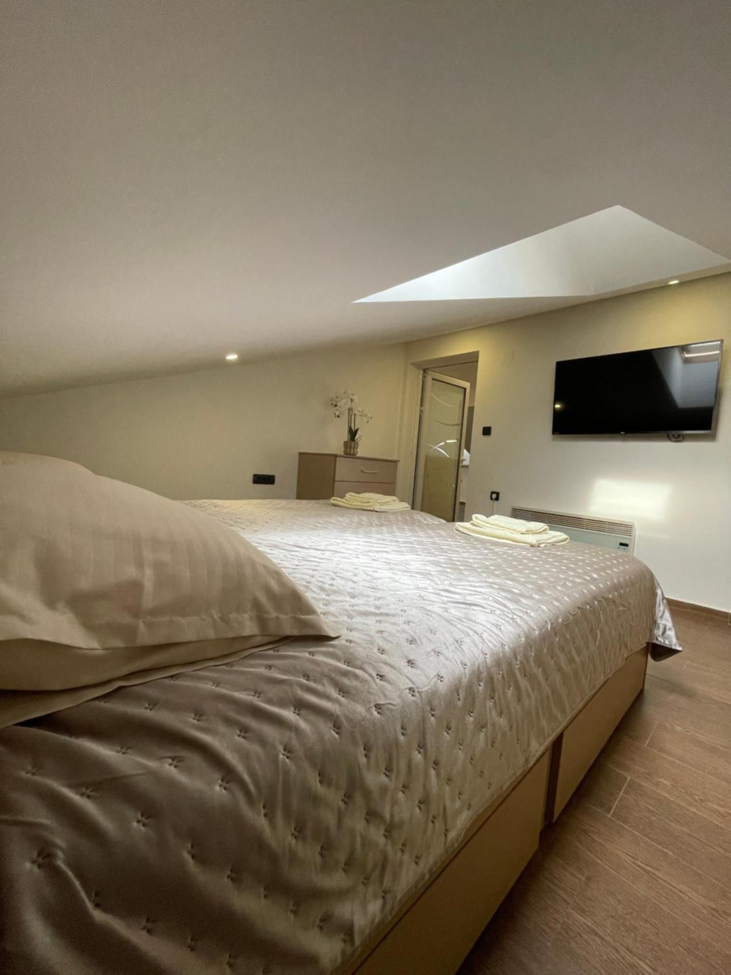 Joy Apartment 6 Belgrado Buitenkant foto