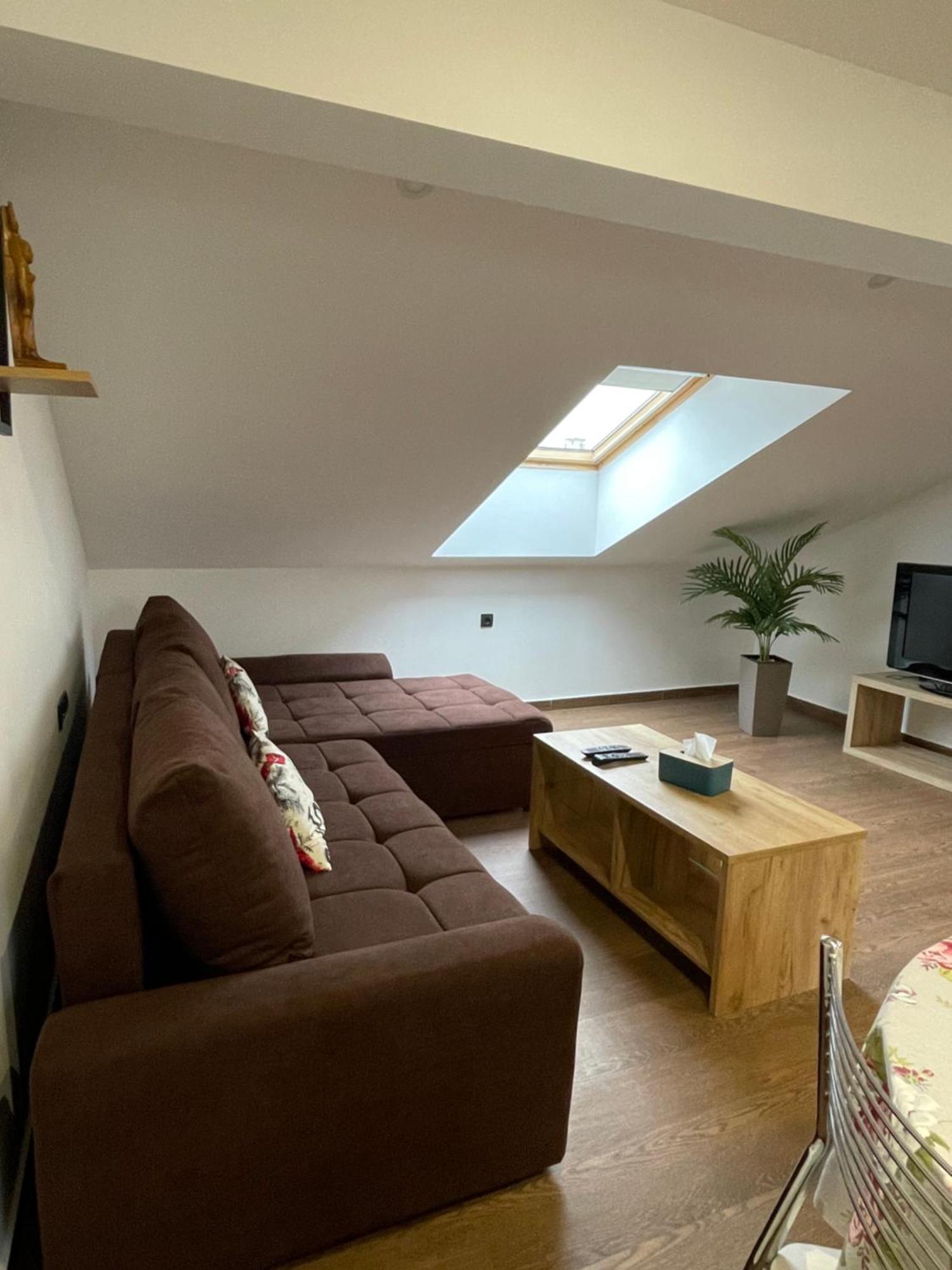 Joy Apartment 6 Belgrado Buitenkant foto